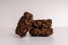 Enjambres True de chocolate obscuro en fotografía de producto